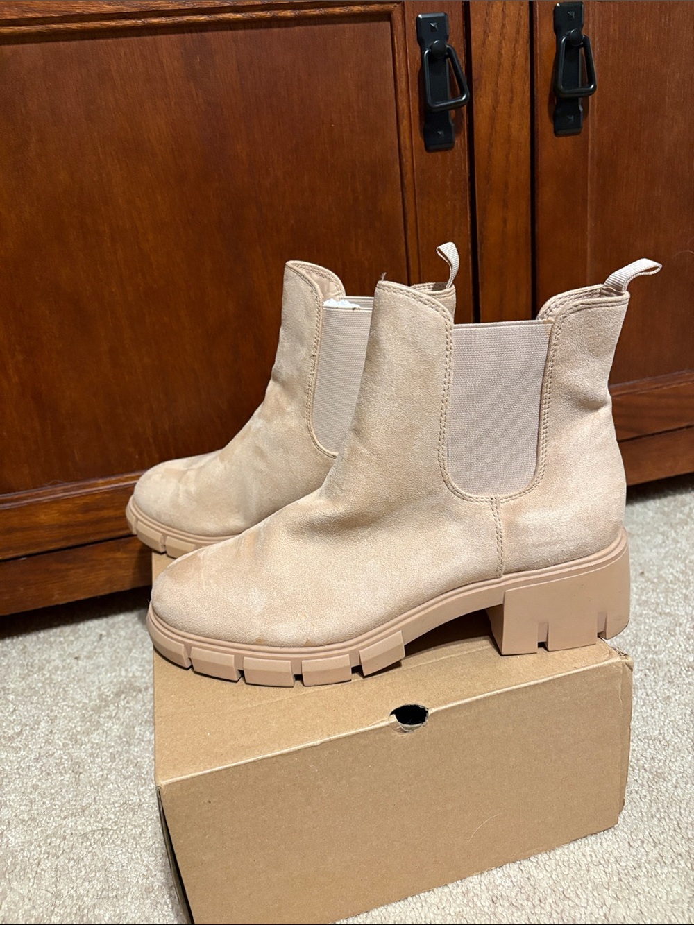 Chunky Chelsea Ankle Boots in Beige